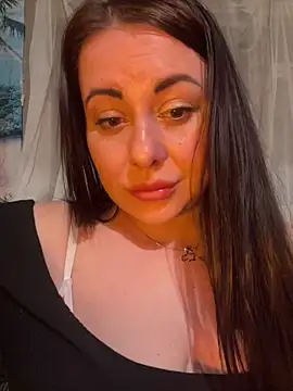 DaisyStreet's Live XXX Chat