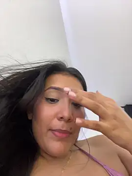 IsabellaJoness_'s Live XXX Chat