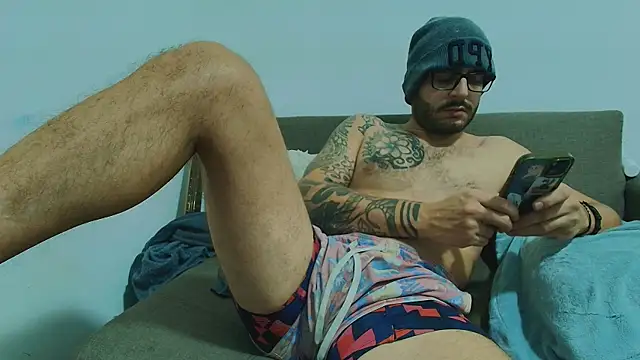 Chat +18 de thomas_gun ao vivo