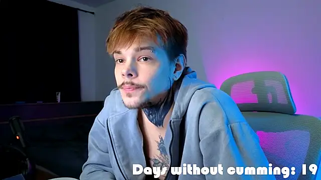 DENIS_HERE Adlı Modelin Canlı XXX Sohbeti