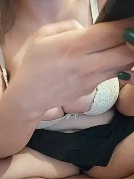 sevimlikelebek29 – Naživo XXX chat