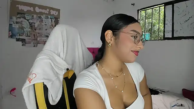 emily_stars1 在線直播表演