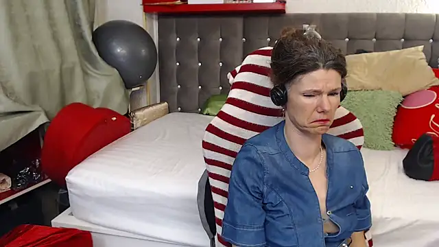 XXX chat uživo modela kellyterapy