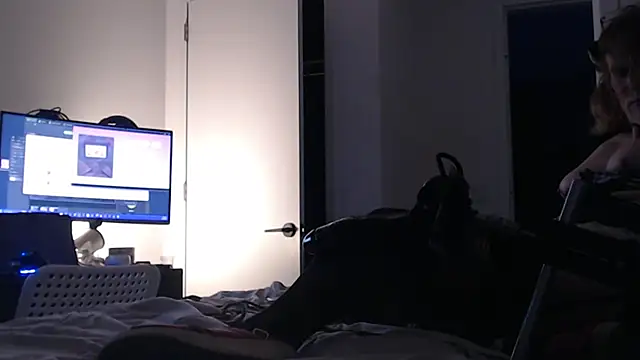 โชว์เว็บแคมของ Mikela_Alexa