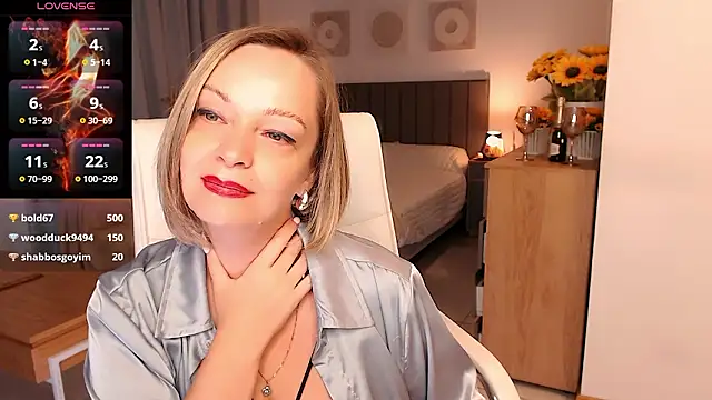 Tilly_Eliot Chat XXX live