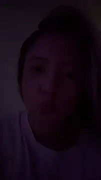 MiaPetit_: онлайн-секс-чат