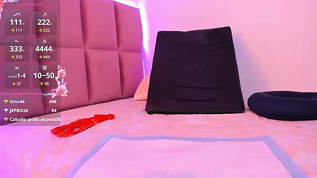 Samantha_Claus1 Show in webcam