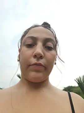 VickyHoult – Naživo XXX chat