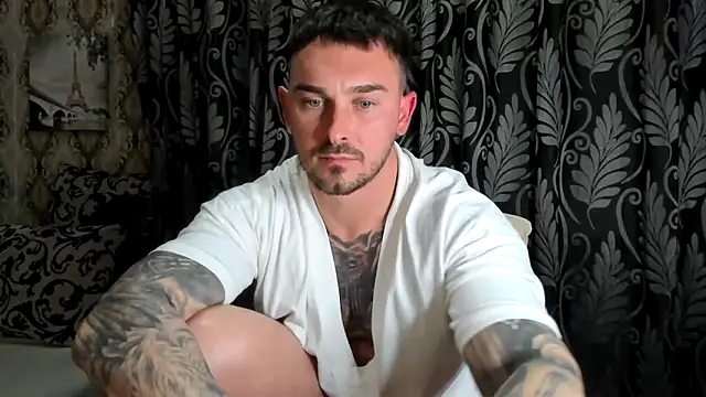 Jonmusclemasterのウェブカメラショー