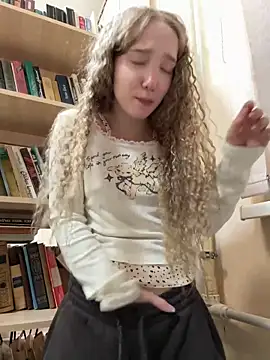 bambi_luのライブXXXチャット