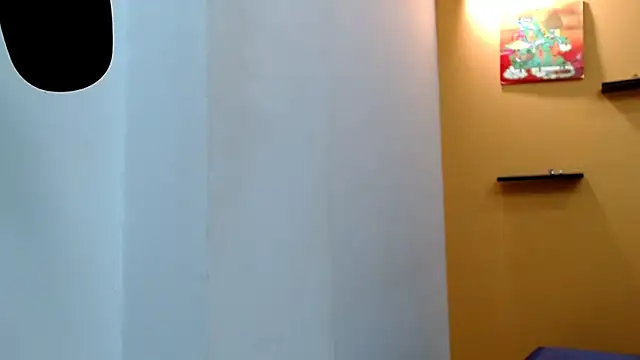 skinnyverus18's Webcam Show