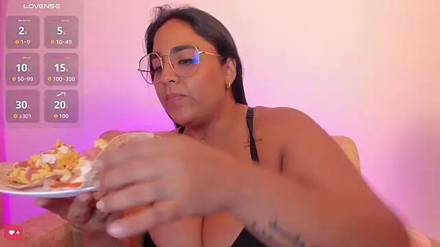 Chat +18 de Liith ao vivo