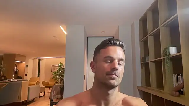 rigoavela élő XXX-chatje