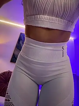 Онлайн чат XXX ChloeeCoxx