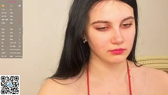 Chat +18 de EnricaElis ao vivo