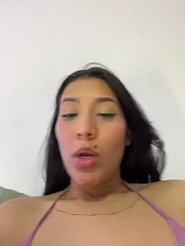 IsabellaJoness_'s Live XXX Chat