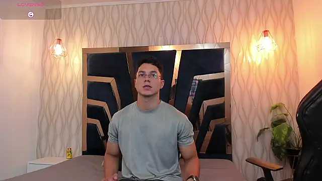 Živý XXX chat Noah_Clarkk