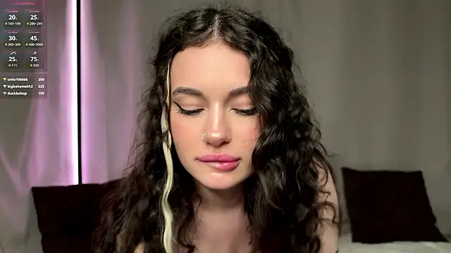 Moonfaairy Live XXX-chat