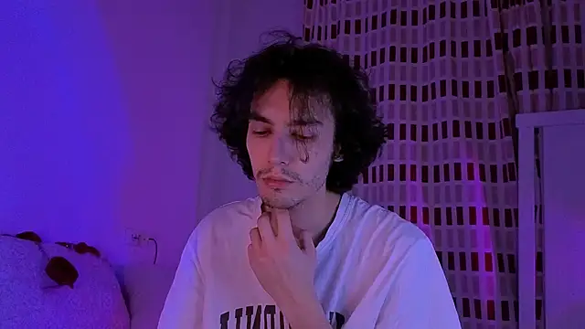 crybaen Live XXX chat