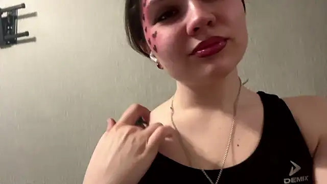 EmmiebutwihuのライブXXXチャット