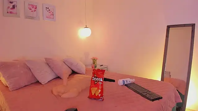 Chatroom XXX en direct de ibella7