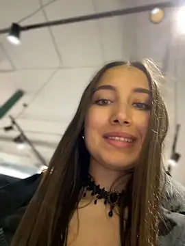 ICrazyOneIRL Live XXX Chat