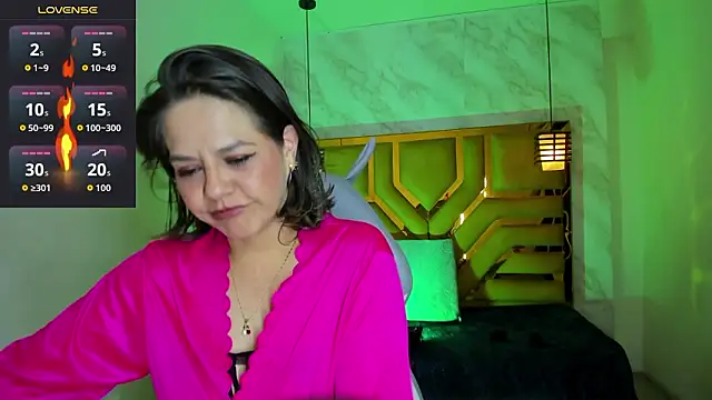 Luciifeer_ 即時 XXX 聊天