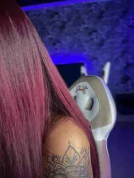 دردشة Emily-teen الجنسية المباشرة