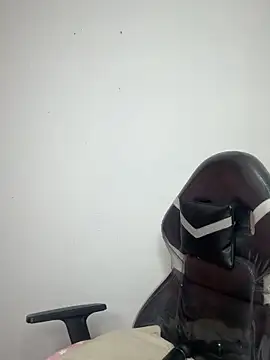 Онлайн чат XXX SaraBraun_