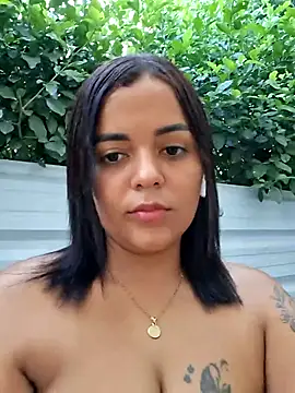 Naugthy-Mey Chat XXX in diretta