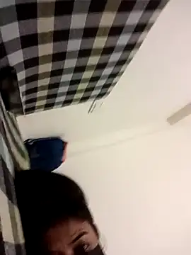 Newmomsexy's Live XXX Chat