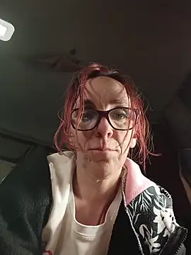 Dettybitch40 webkamerás műsora