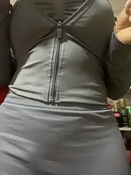 Chatroom XXX en direct de Sara_fun