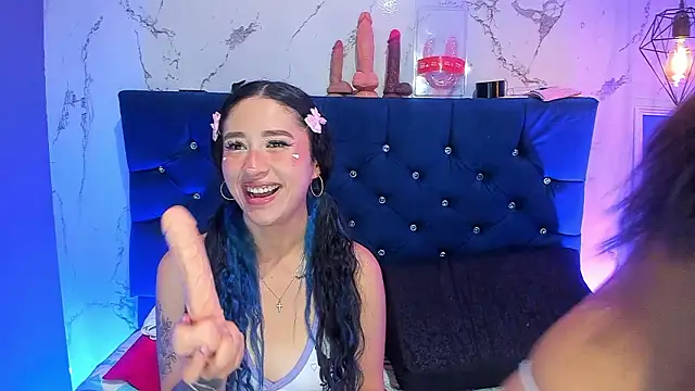 Dakotaa_Johnson Pertunjukan Webcam