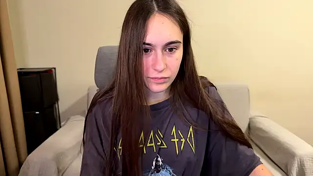 AliceKolltt 即時 XXX 聊天