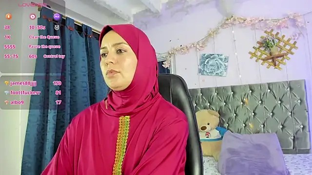 دردشة BadraSaadi الجنسية المباشرة