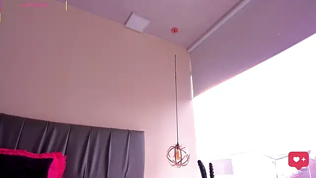 iisabella_noa: онлайн-секс-чат