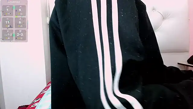 Alexx_bigcockk webkamerás műsora