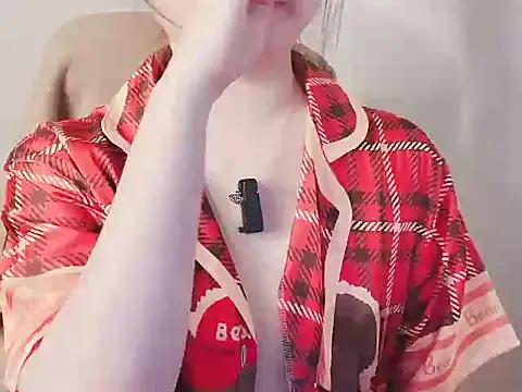 hunhun122 在線直播表演