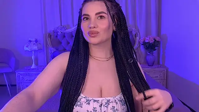 Chatroom XXX en direct de AdrianaTorres