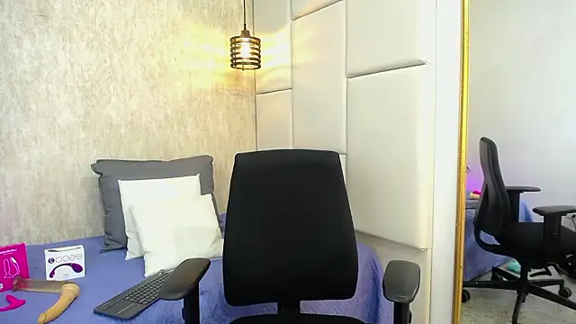 Hisoka_011 Adlı Modelin Canlı XXX Sohbeti