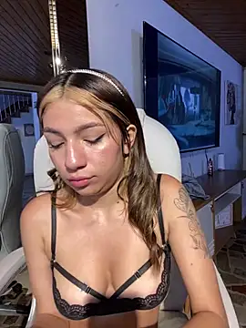 Isabella18_pink Obrolan Langsung XXX