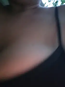 VickyHoult 现场XXX聊天