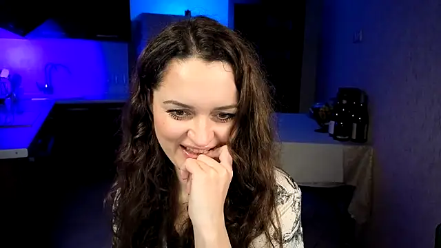 Chat +18 de Cerann1 ao vivo