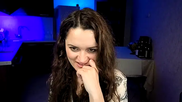 Cerann1 élő XXX-chatje