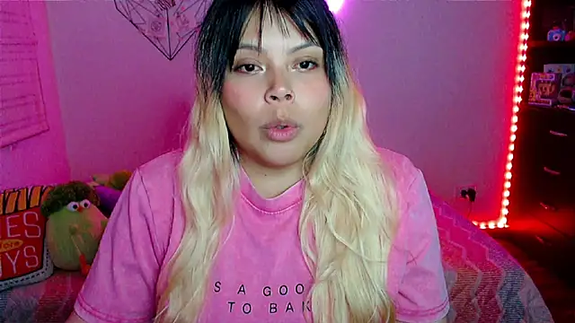 แชท XXX สดของ EllieMoonX