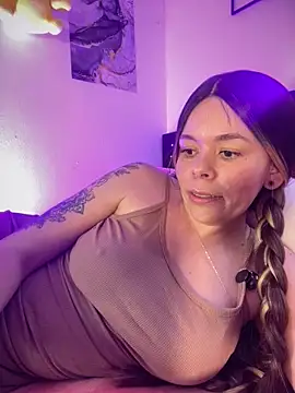 Chat XXX Live carolina16love