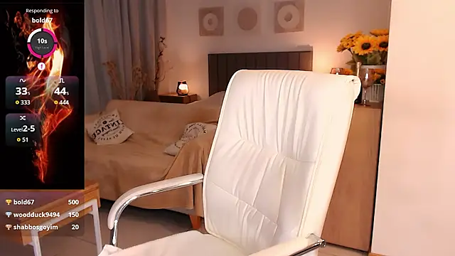 Tilly_Eliot Chat XXX live