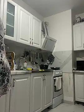 LanaSoftt – Naživo XXX chat