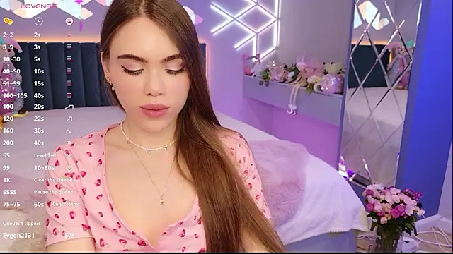 MimiForce élő XXX-chatje